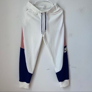 Nike Womens Training Athletic RN 56323  Pants